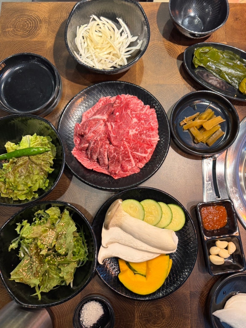 진해 용원한우맛집 가족 회식 모임자리추천 놀이방 한우한짝 용원점