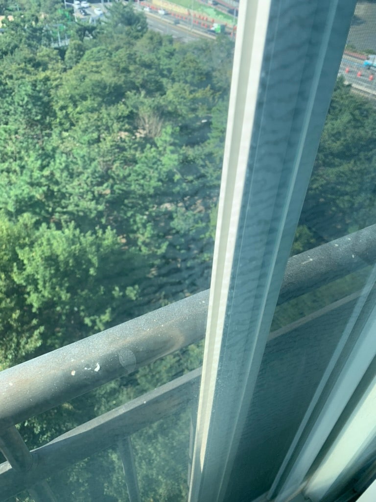양산 아파트 외창 청소, 외부 창문 유리와 유리창 점검 기준