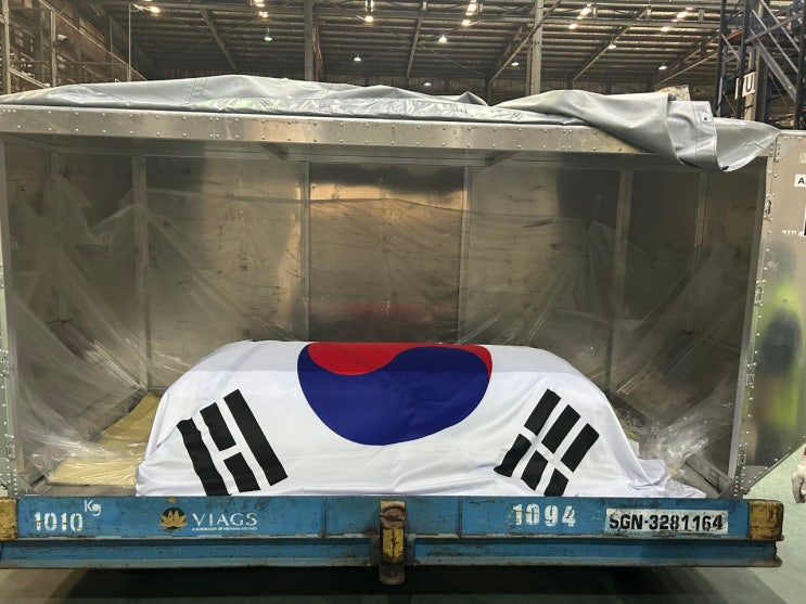 <b>이해찬</b> 시신 도착..."장례 서울대병원서 사회장 엄수"