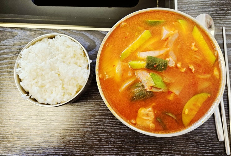  대전 애호박 찌개 "애국집" - 시원 얼큰한 한돈 애호박 따로국밥 맛집