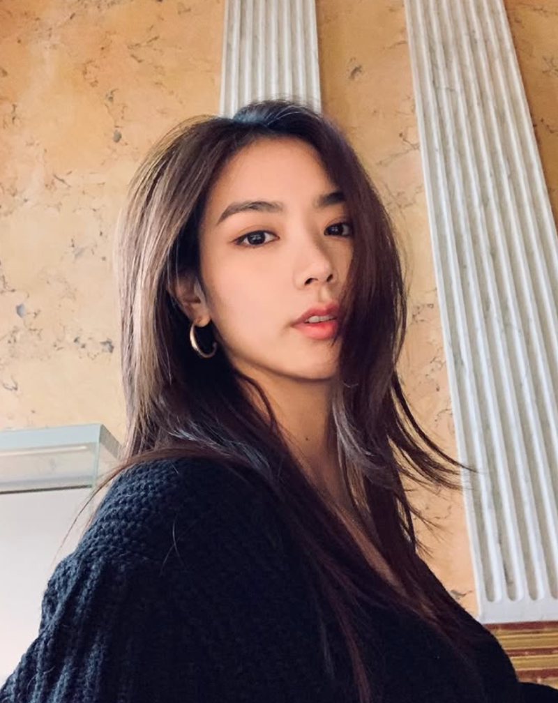 '은애하는 도적님아'의 중심, 중전 신여경 역의 배우 김지수 나이 키 프로필 알아보기