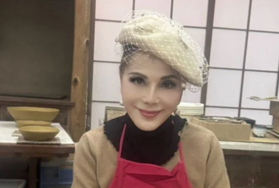   일본 방송인 데비 부인 반려견 사망 후 매니저 폭행 혐의 검찰 송치 사건?!