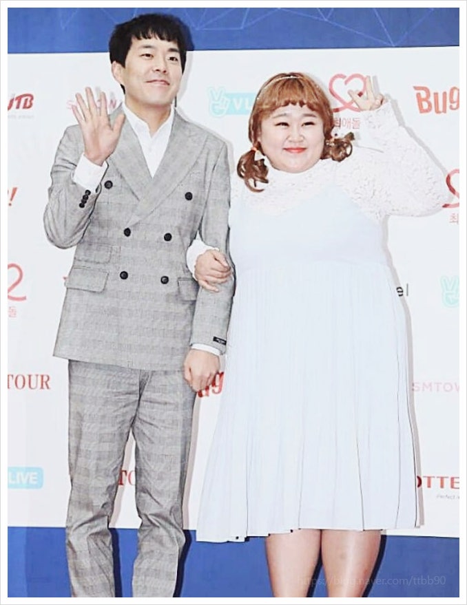  신기루x홍윤화 고릴러 러닝 크루 창단식, 웃음과 감동의 6km 두쫀쿠 내 입술 왜 봐?