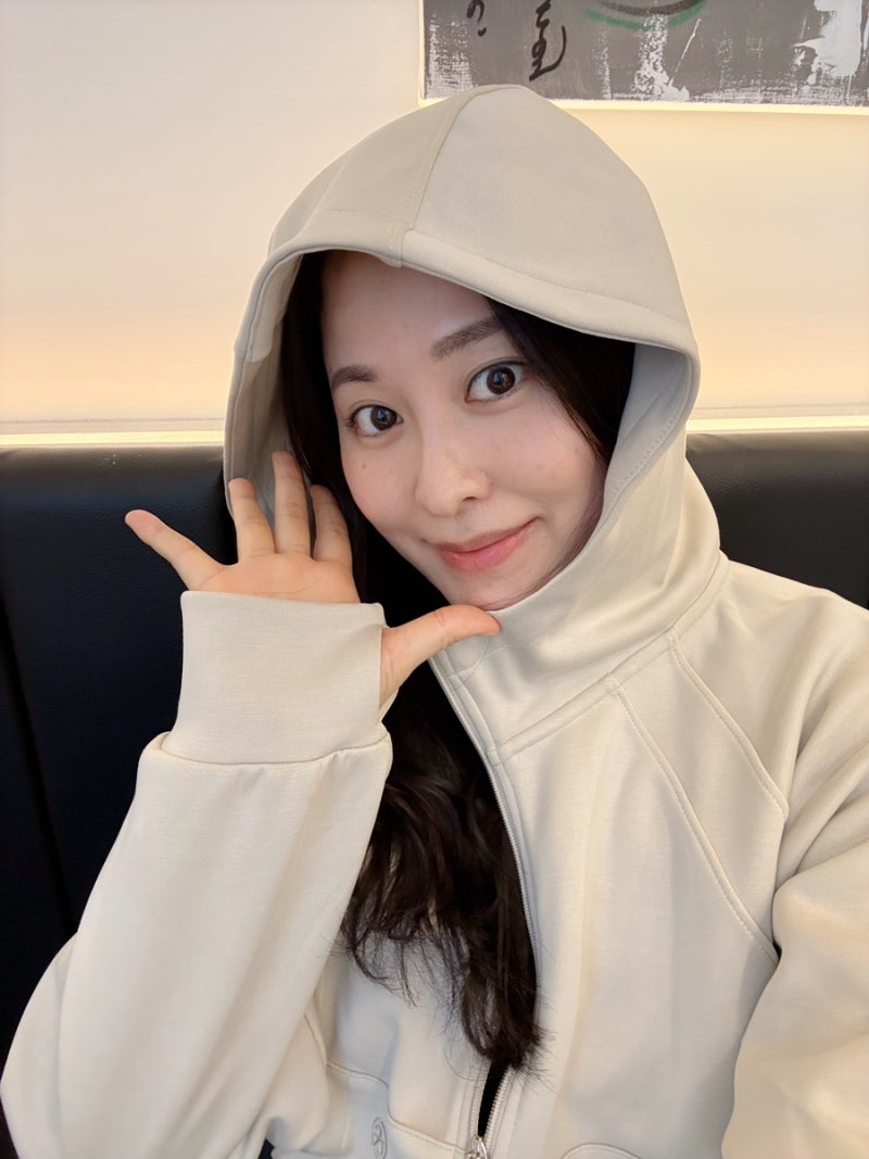 이청아 운동복으로 유명한 프론투라인 뉴 소프티 후드집업,팬츠 육아맘 찐 후기
