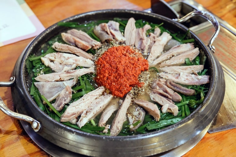 약산골흑염소탕 사진 2