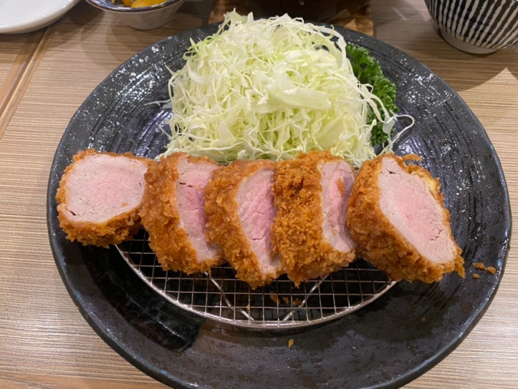  카구라자카 사쿠라 _ 도쿄 시부야 돈카츠 비추!