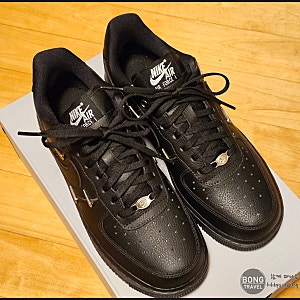 [후기/NIKE] 나이키 에어 포스1 '07 LX (HQ1180-001) - 블랙/블랙/메탈릭 실버/블랙