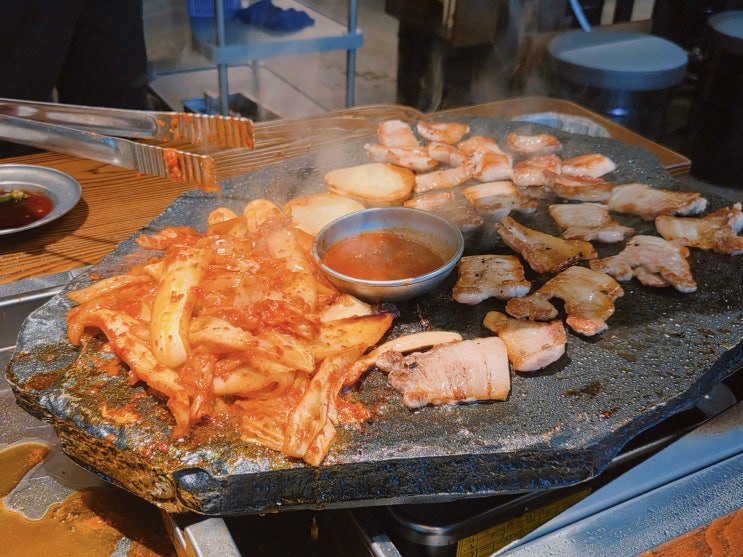  산본역 맛집  가성비 좋은 고기집 석암생소금구이 산본점