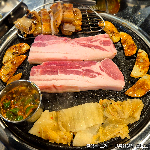 단일 메뉴로 도민을 사로잡은 제주 인제 오겹살집 '괴기'