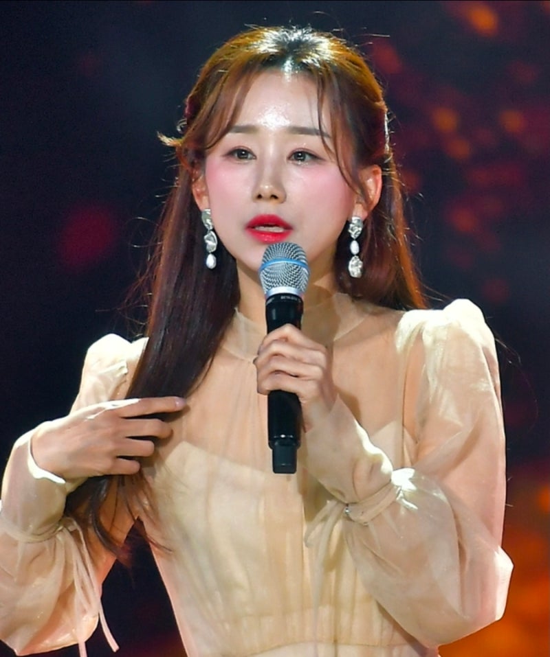 가수 정혜린 프로필｜트로트 신흥 강자, 무대를 장악하는 진짜 실력파