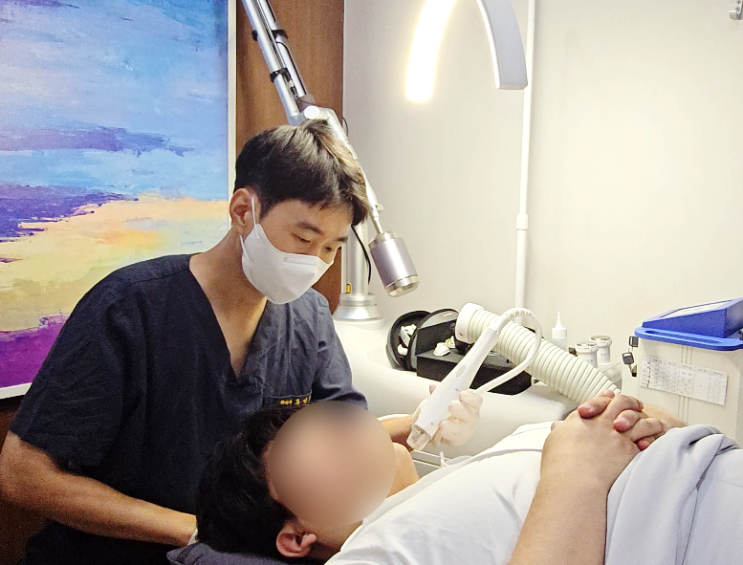  피부미용 한의원, 주름, 모공, 처진 살 이렇게 개선합니다.