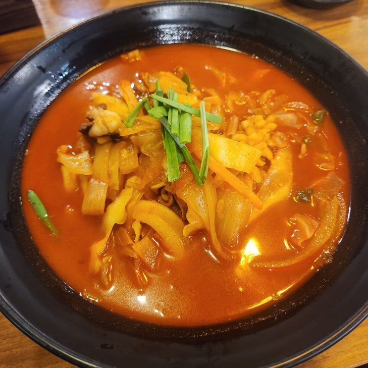 중화동 불향 가득한 짬뽕 맛집 '홍익짬뽕'