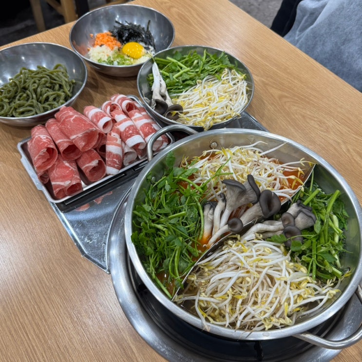  영통역 맛집 청록미나리식당 수원영통점 반반미나리샤브샤브 후기