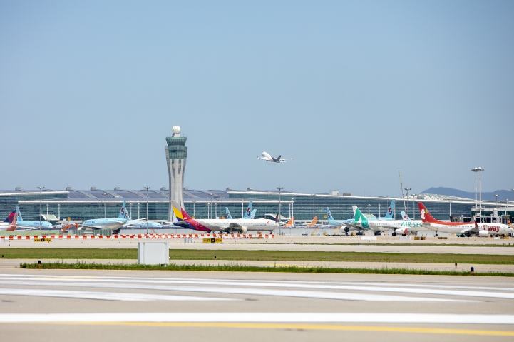 인천공항, 개항이후 처음으로 100개 항공사 취항
