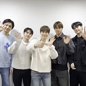 엑소 '쇼챔피온' 1위 획득!약 2년 7개월만의 컴백으로 변함없는 인기를 증명