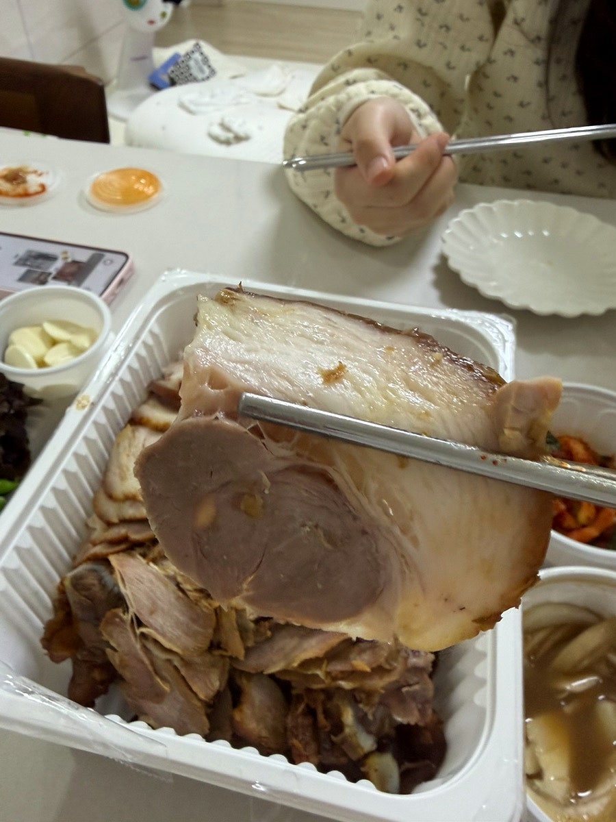부부왕족발 사진 6