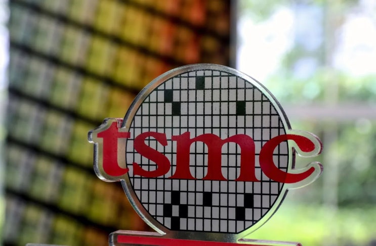  [머니타이탄] 보이지 않는 손: TSMC, 전 세계 테크 판의 '진짜 갑'이 된 비결
