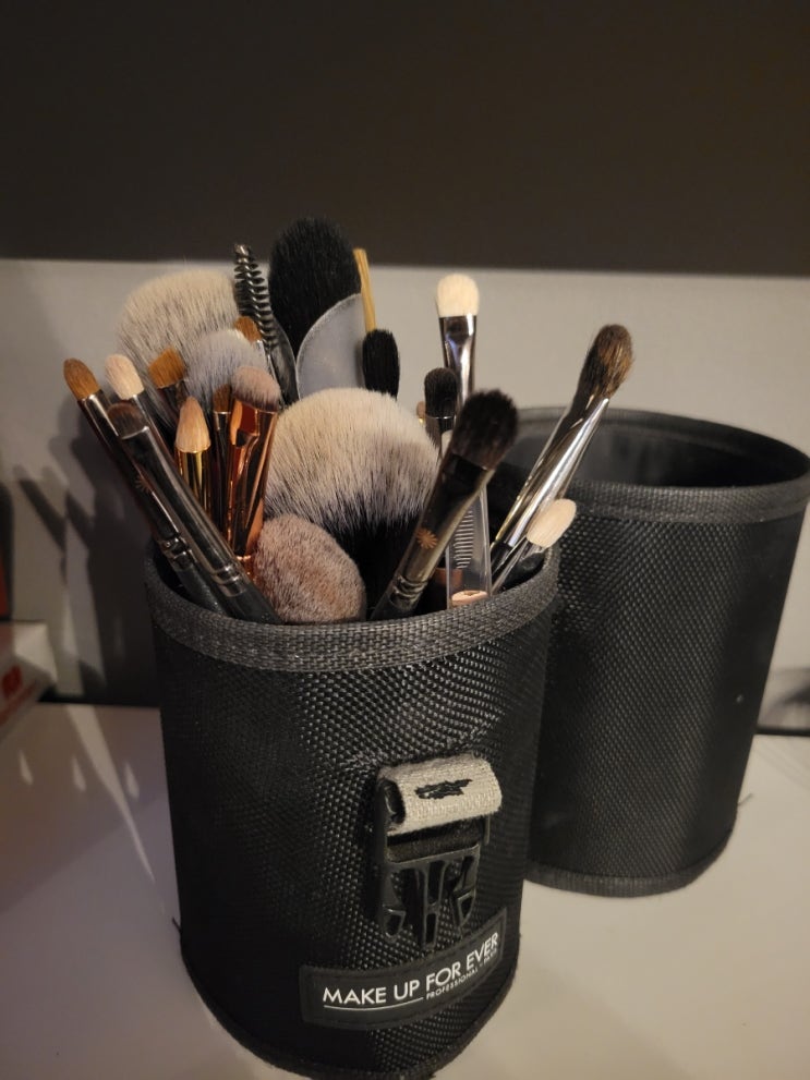  Declutter my pouch - 메이크업 브러쉬 정리하기