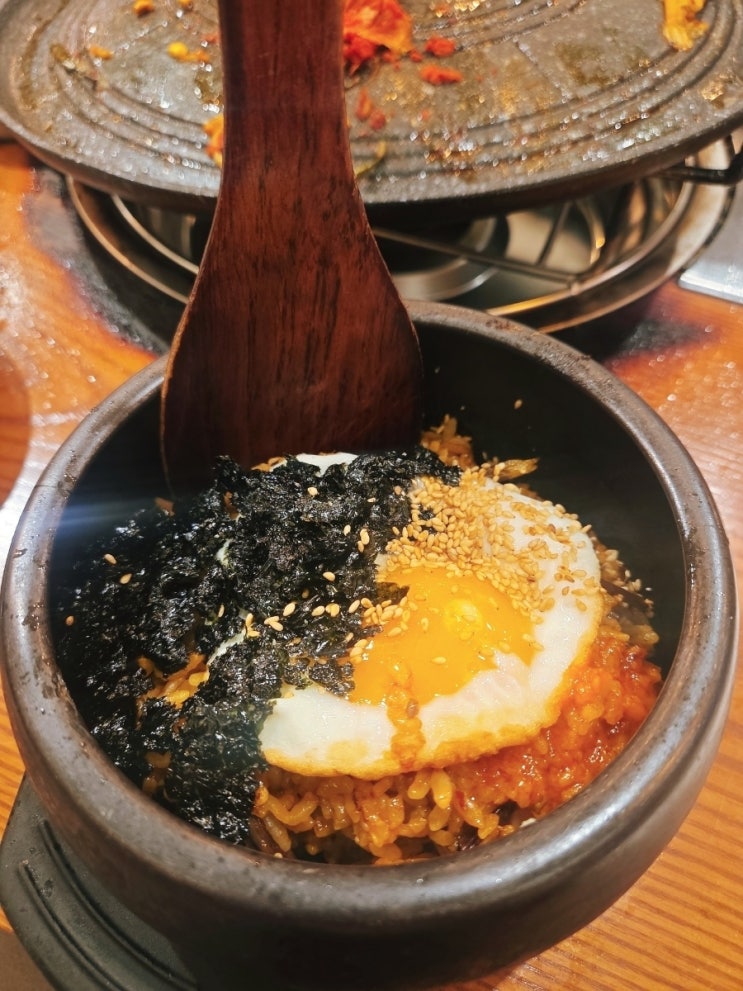  (상남동 김치옥) 고기 다 구워주는 솥뚜껑불판 식당