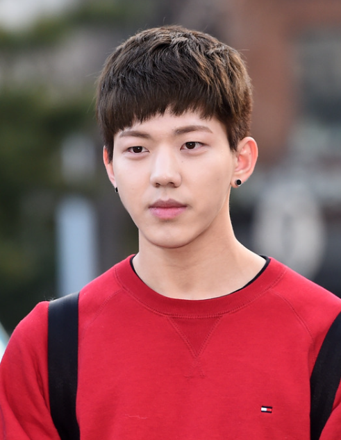 데이식스 도운 프로필 나이 고향 키 본명 가족 학력 사투리 본명 집 MBTI