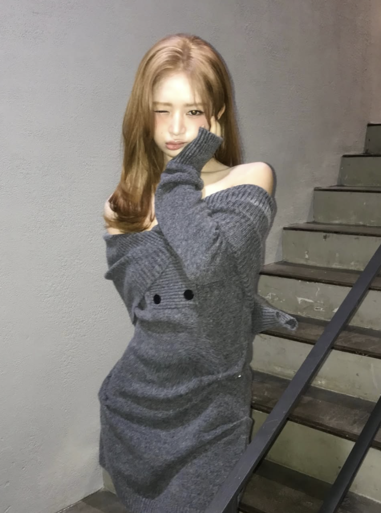  [셀럽 패션] 아이브 레이 사복 패션 탐정 미세키서울 니트 원피스