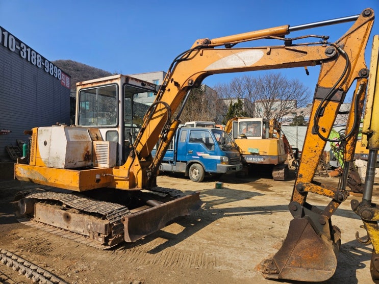  삼성 MX3A 1997년식 02 중고굴삭기