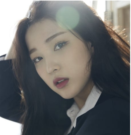 “스무 살에 엄마가 됐다”…율희, 아이돌→엄마→나로 돌아오기까지