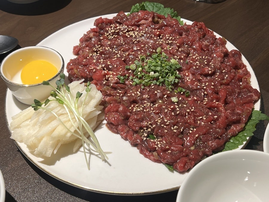 정성육회 덕신점 사진 2