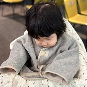 슈슈앤크라 레오디 플리스 리버시블 점퍼 10개월 아기 착용후기