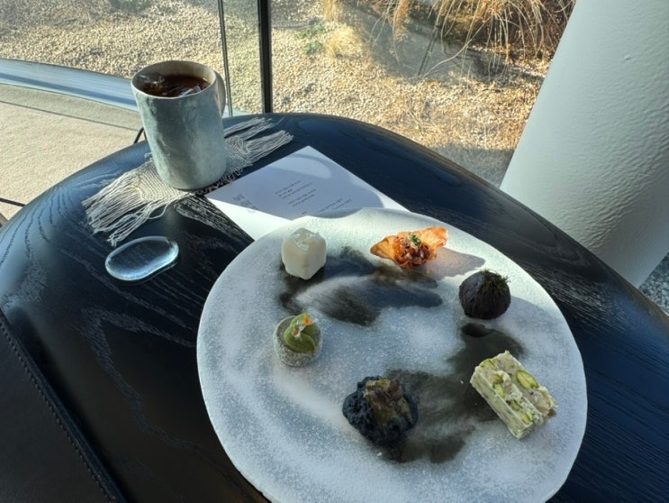  울산 미지의 조용한 분위기로 한 번쯤 가볼 만한 카페