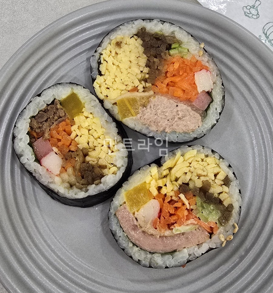 율량이네김밥 사진 4