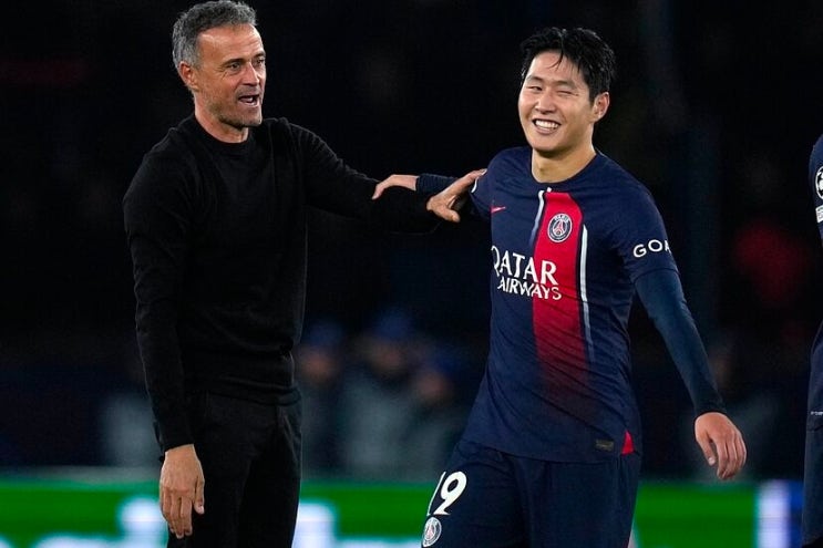  PSG 엔리케 감독 인터뷰서 이강인 팀 중요선수로 이적 원치 않는다고 밝혀