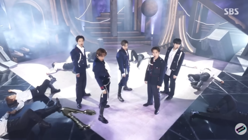 엑소(EXO) 8집 Crown '음방 4관왕 달성!' 데뷔 15년 차의 역대급 화력!