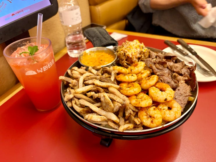  <낙원타코 용산아이파크몰점> 지글지글 철판 소리부터 맛있는 파히타 커플세트