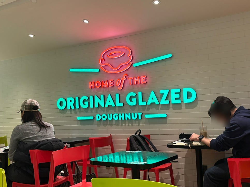 크리스피크림도넛 강남역점 사진 3