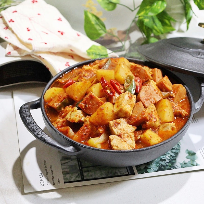 두부 감자 스팸 짜글이 레시피 간단한 고추장 찌개 만드는법