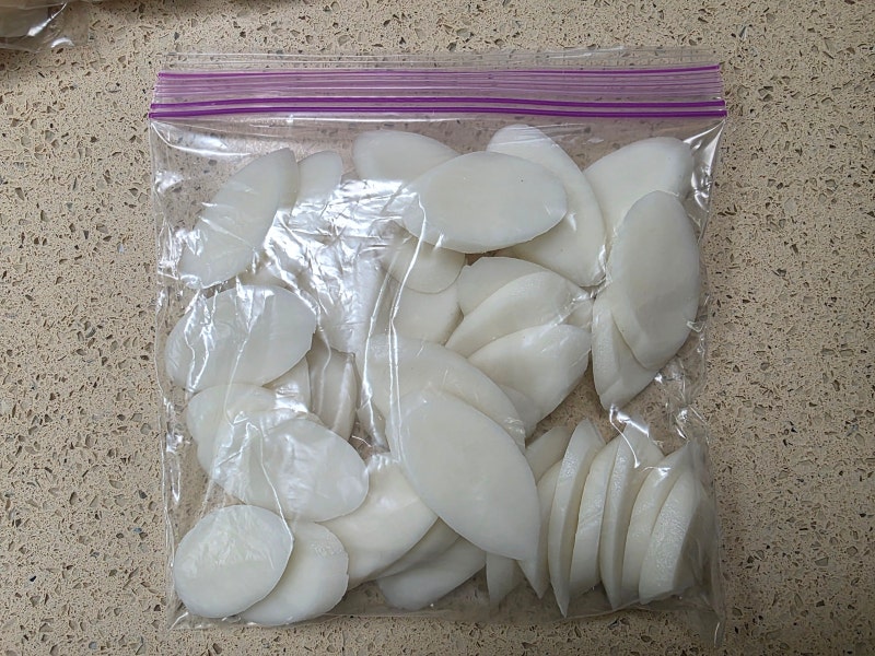 떡국떡 보관방법 소분해서 냉동실에 쟁여두기