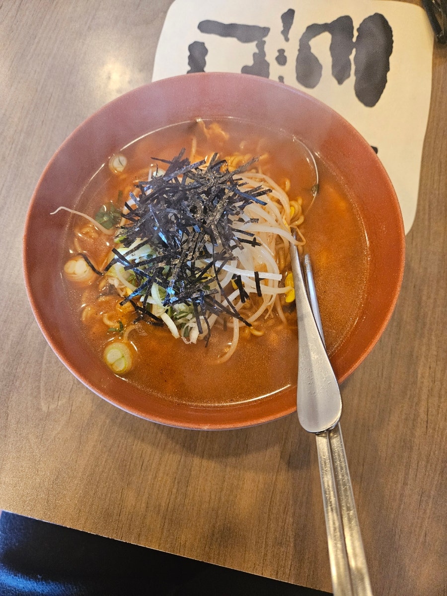 틈새라면 강남대점 사진 5