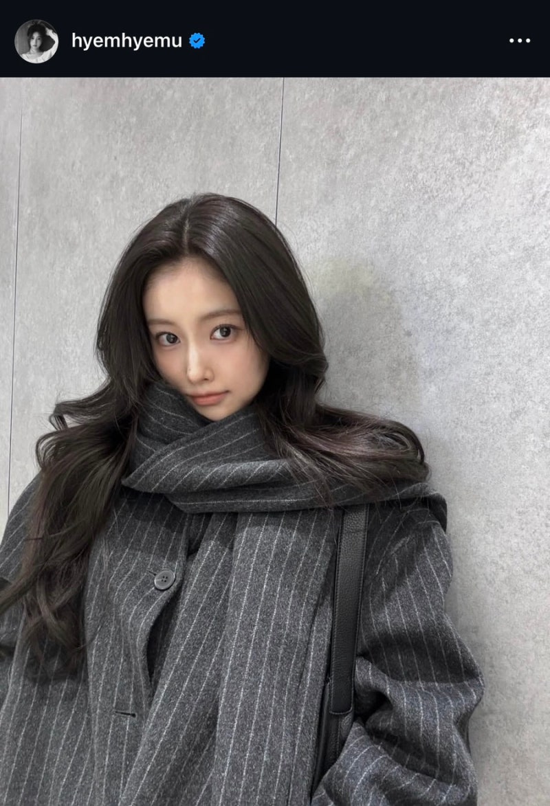 진짜 여친룩의 정석, 겨울 핀스트라이프 자켓, 머플러 셋업 코디