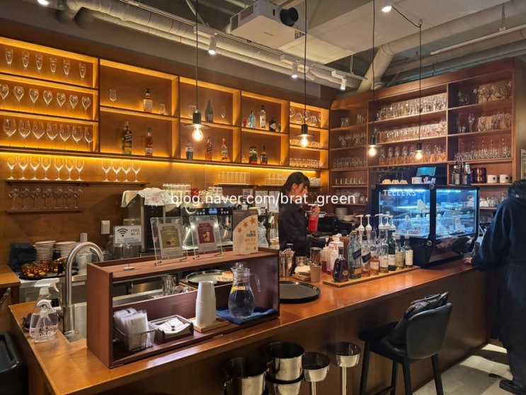  (내돈내산) 신사동 한강뷰 카페 | 한강뷰 bar | 텔러스 9.5 | 뷰맛집 19층 | 분위기 맛집 | 신사역 카페