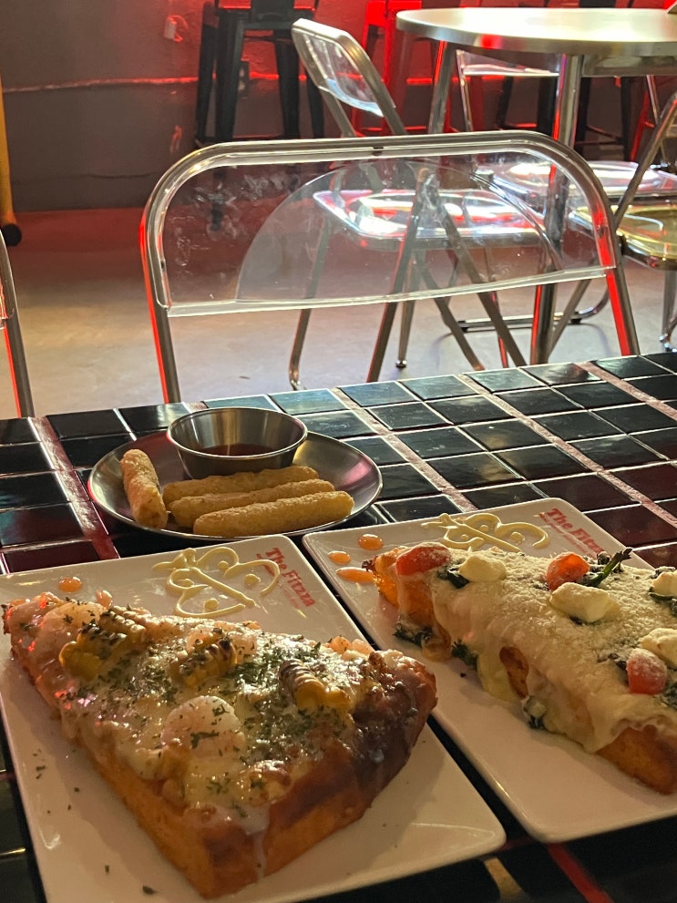 상수역 피자 맛집 더 할랄 핏짜 홍대 두꺼운 피자