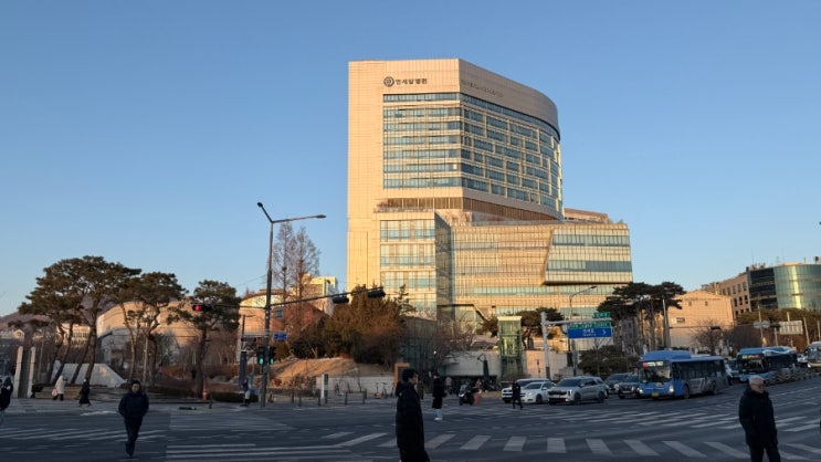  세브란스 연세암병원 아케이드 푸드코트 리뉴얼 스타벅스  & 에그드랍 먹어본 후기 (1탄)