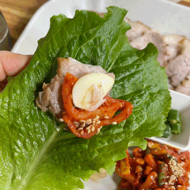  대전비래동맛집 명가네보쌈칼국수 | 보쌈 한 점, 매생이 칼국수 한 젓가락 너무 좋아~이 조합 반칙!