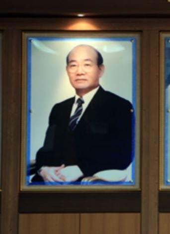 전두환 사진을 국민의힘 당사에 걸자... 고성국 주장