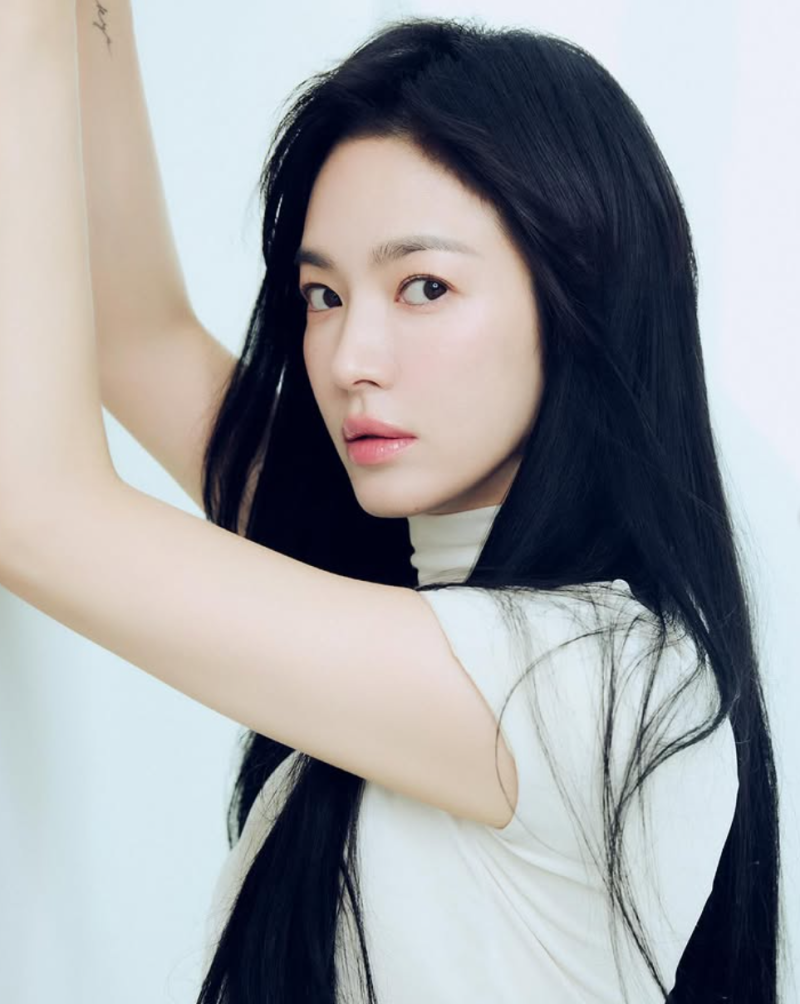 송혜교 ‘8분 미모 감상’ 찐템 공개! 핸드크림부터 립밤까지, 최애템 뭐길래?