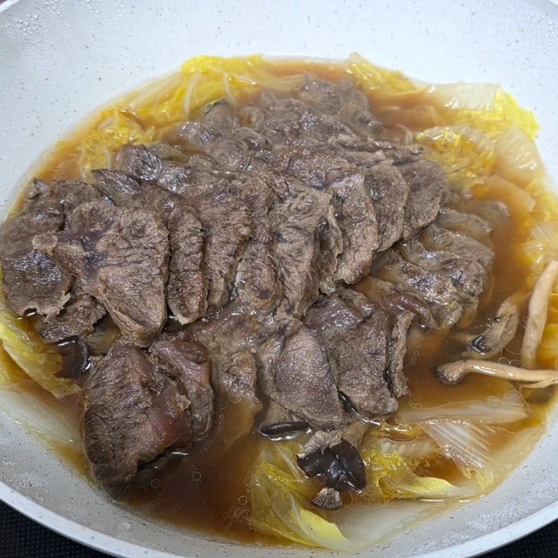 간단 집밥 레시피! 주물 냄비로 아롱사태 수육 전골 만들어 먹기 | 브리에 몽꽁떼 캐서롤