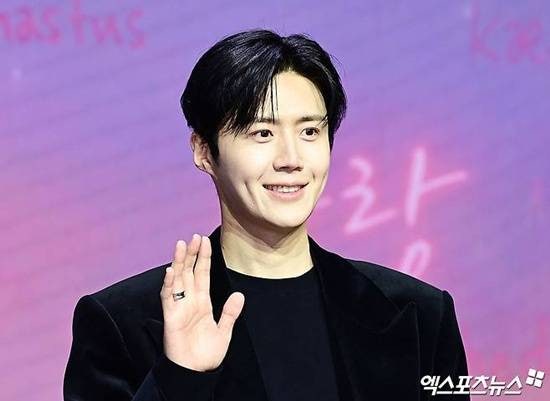 “공개 시계 멈췄다” 김선호 수지 멜로 차기작 비상, 흔들리는 디즈니+ 일정