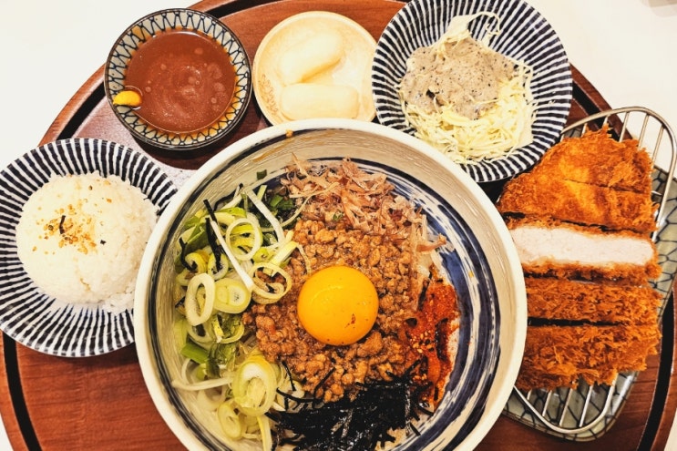  목동41타워 맛집 ‘백소정 목동41타워점’ 마제소바+돈카츠 찐후기… 다시마식초 무한 투척