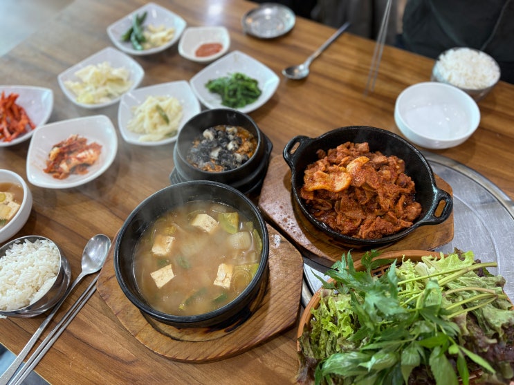  봉담맛집 기안동 산골우렁쌈밥 후기, 우렁쌈밥과 제육볶음 가족외식