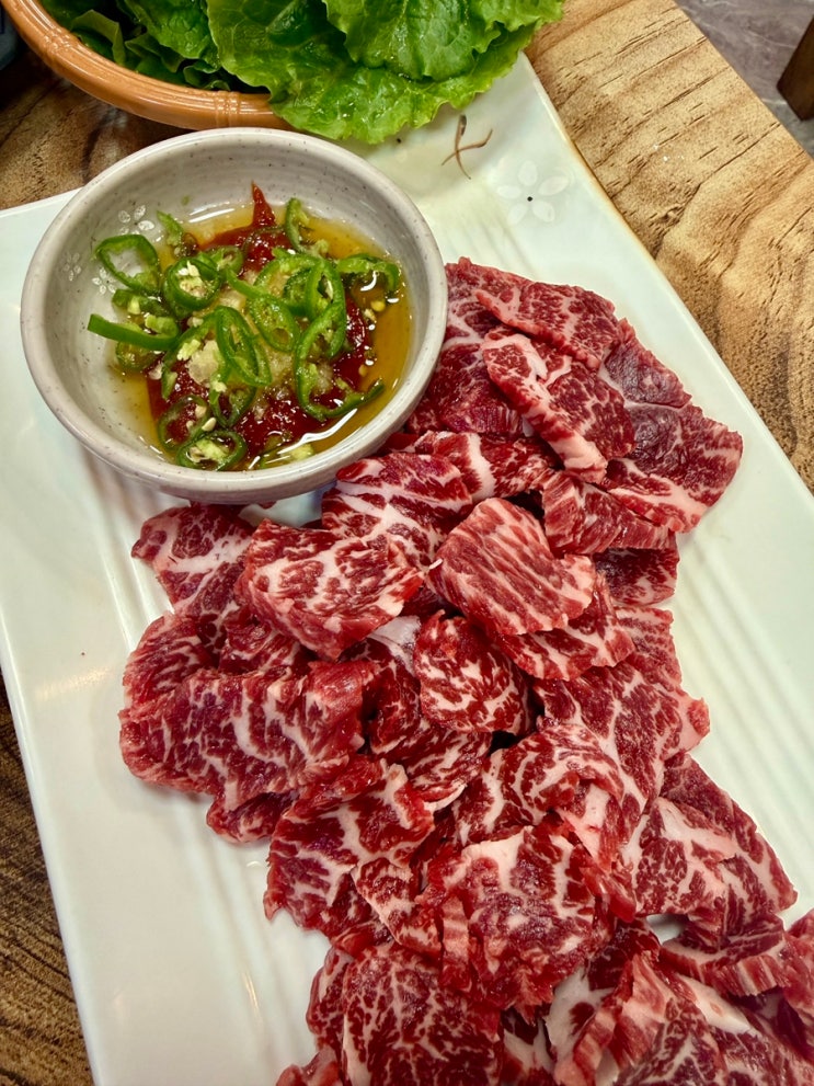 덕산 맛집 ’가야촌‘ 입안에서 살살 녹는 육사시미와 육회 찐감동 후기